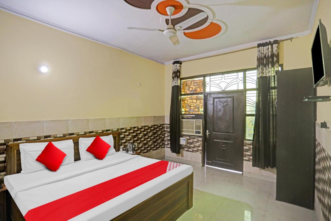 OYO Flagship 805334 Kashvi Palace