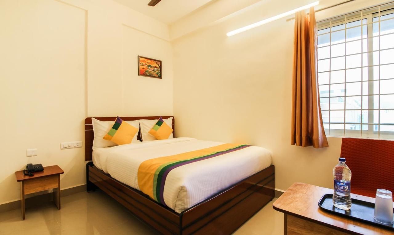 Itsy Hotels Riyas Grand