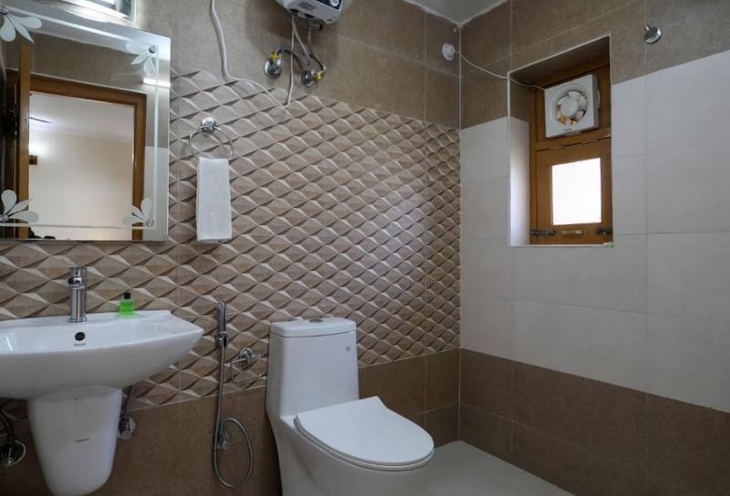 Springwood Inn, Bhowali