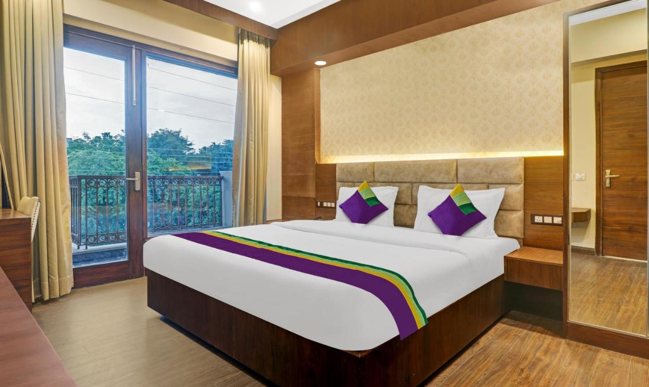 Treebo Nearmi Bell House