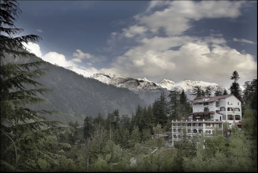 Hotel Snow Crests Manor