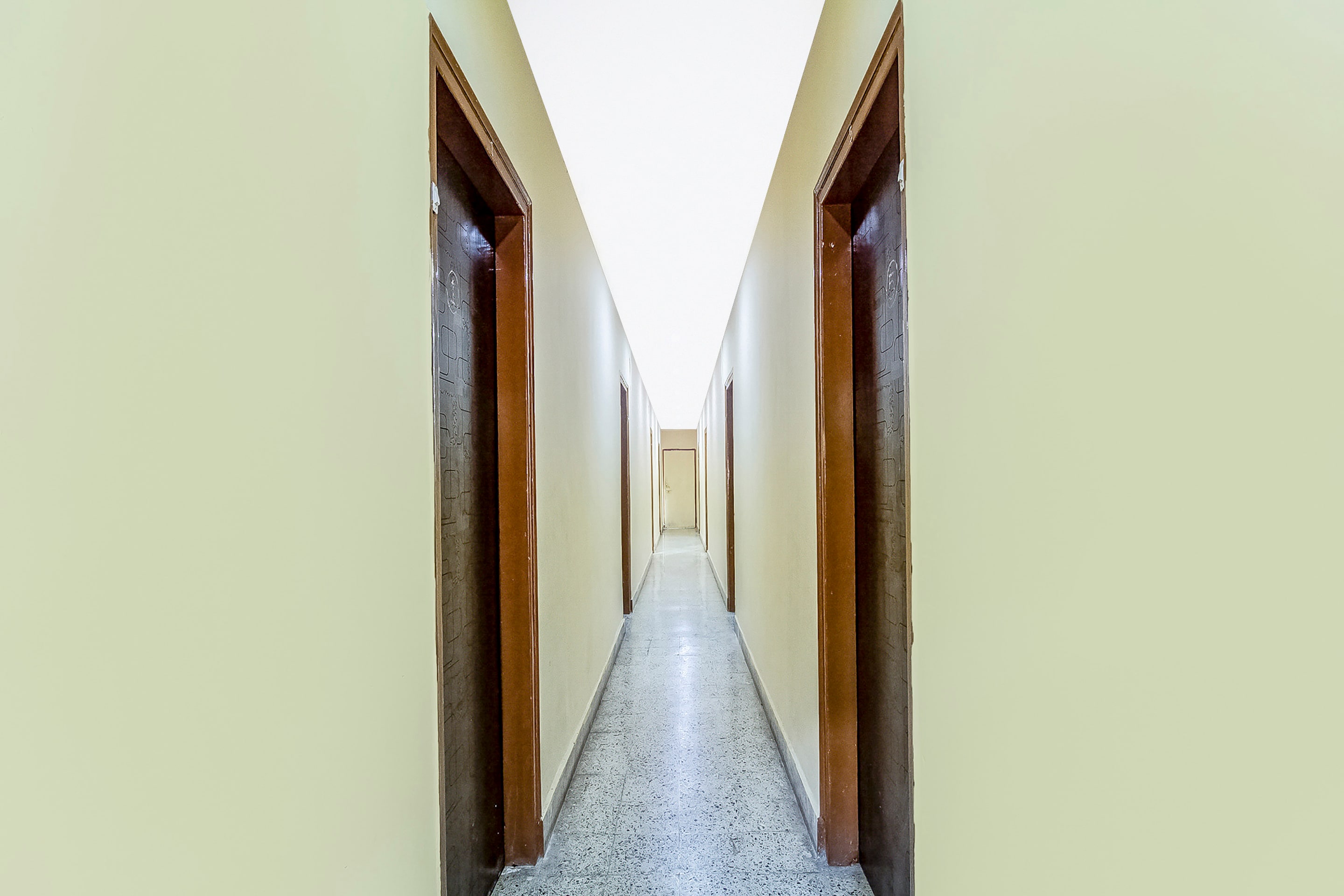 SPOT ON 45283 New Ushakal Lodging & Boarding