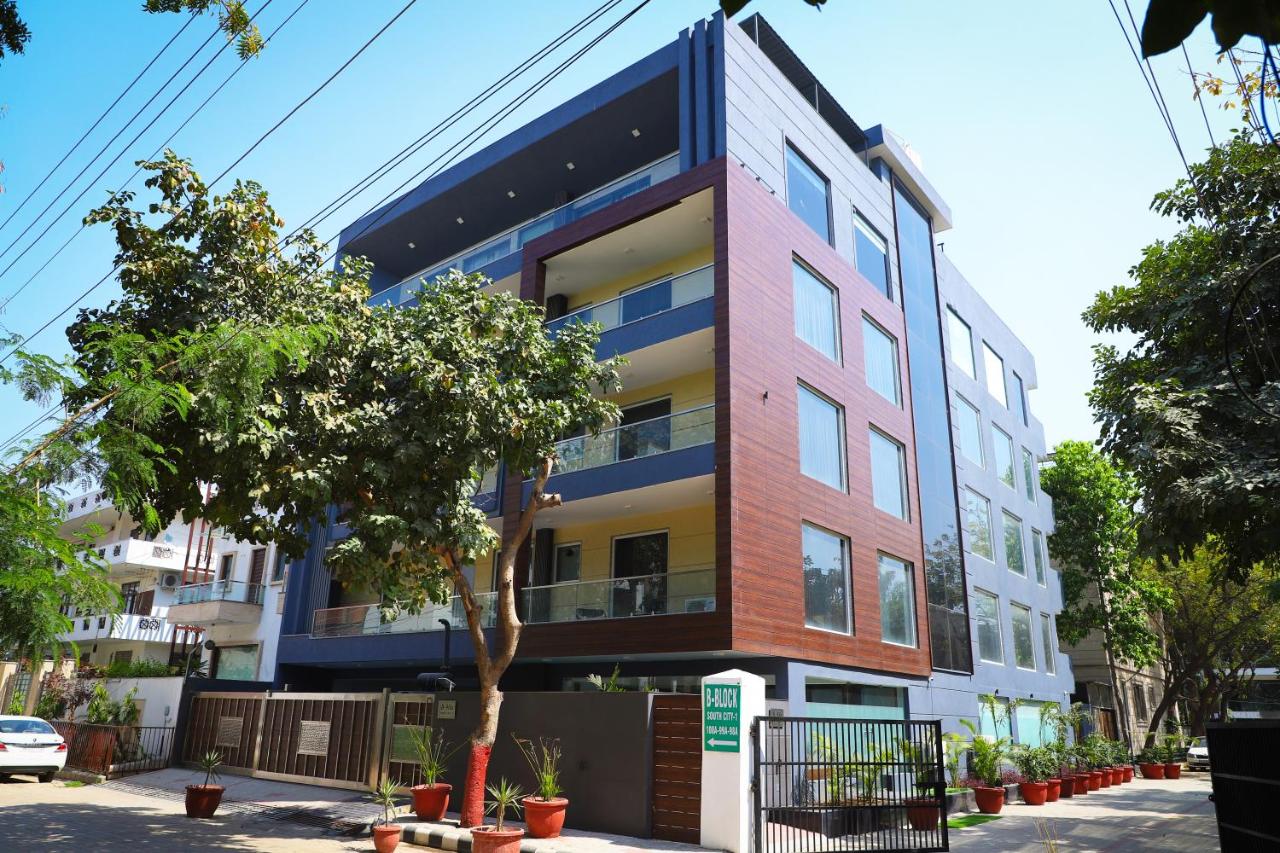 The Empire Signature