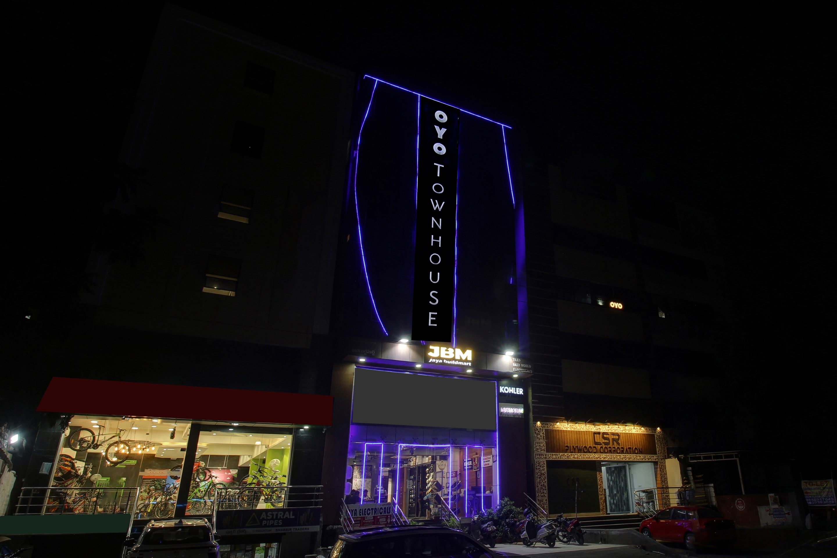 OYO Townhouse 1019 Galaxy Suites