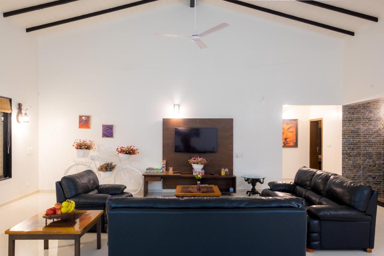 SaffronStays Mega Farms