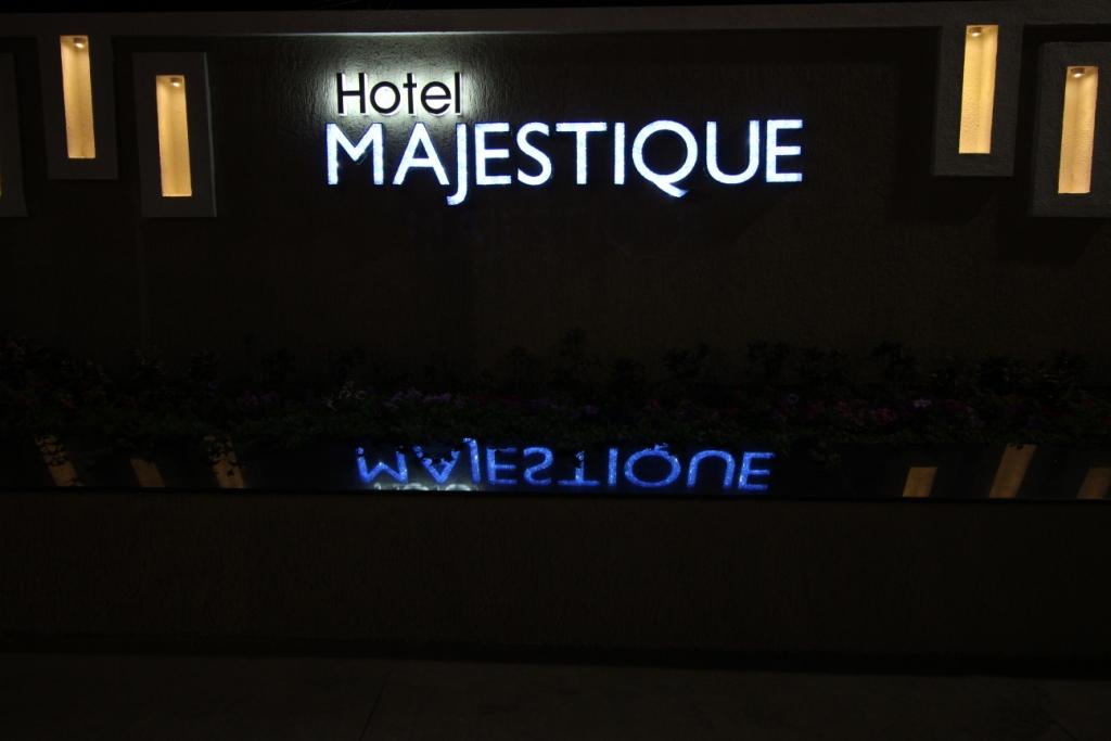 HOTEL MAJESTIQUE