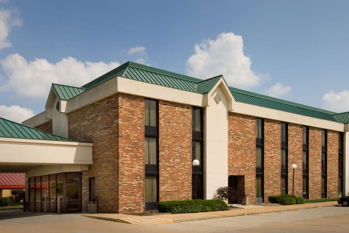Wingate by Wyndham St. Louis/Fenton Route 66
