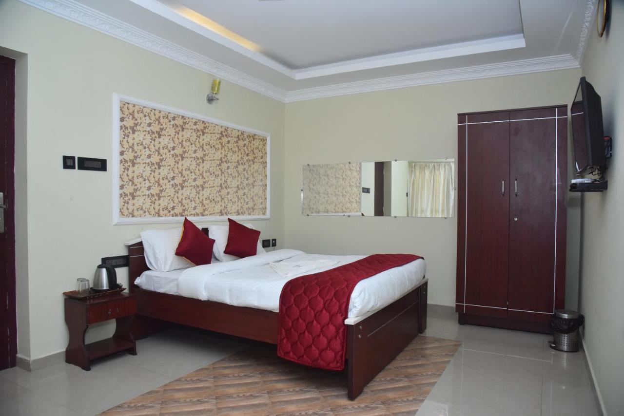 RAJATHI HOLIDAY PEAK