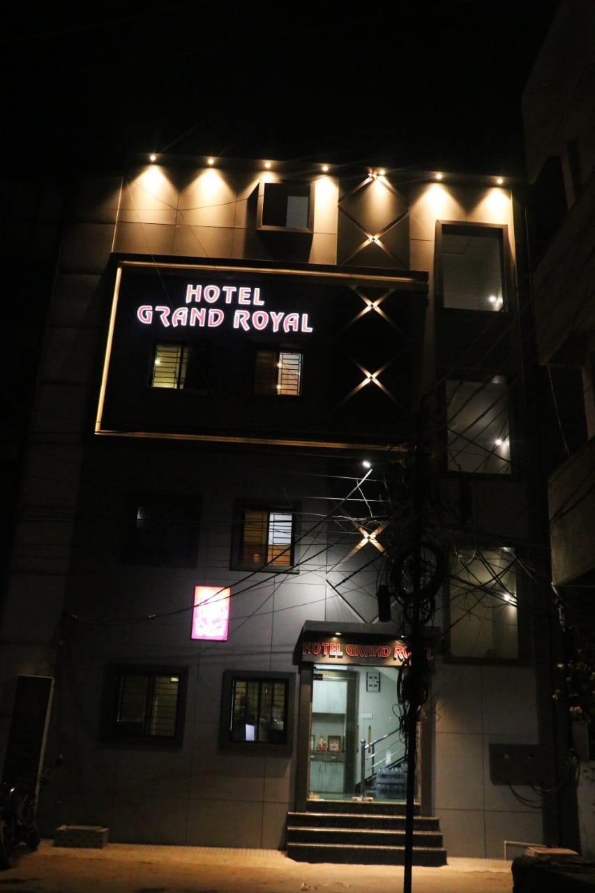Hotel Grand Royal