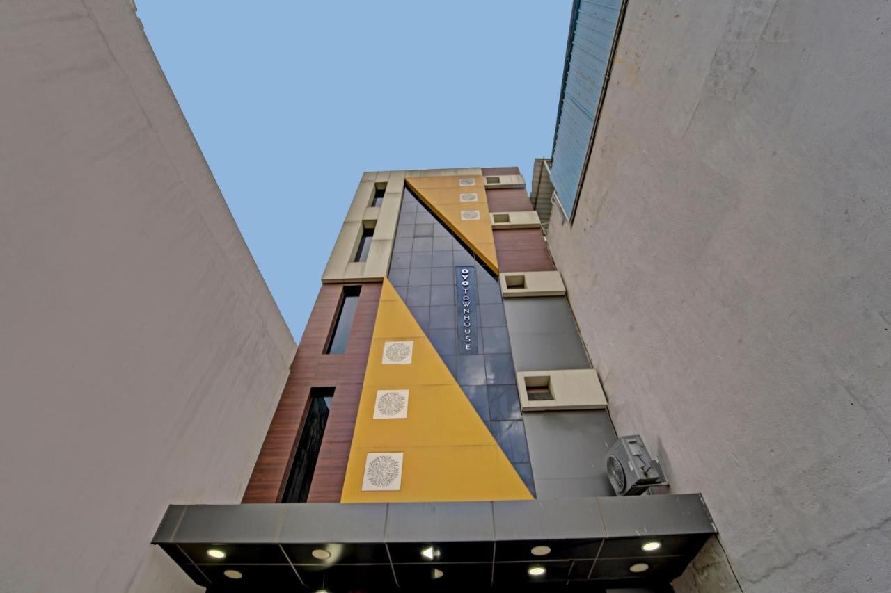 Townhouse 1096 Hotel Redfox Nungambakkam