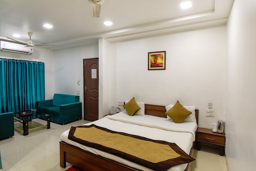 HOTEL REGAL, Jabalpur