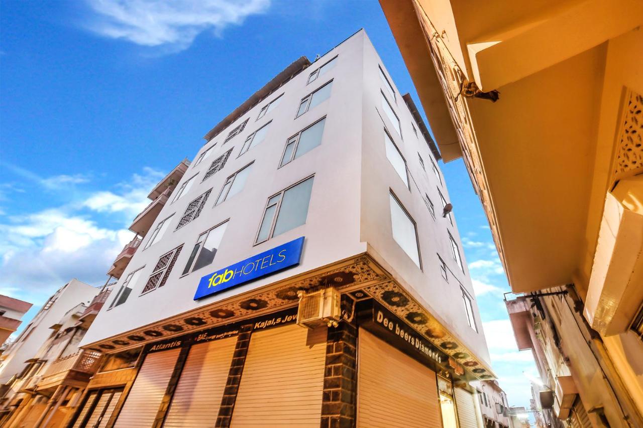 FabHotel The Lodge Bani Park