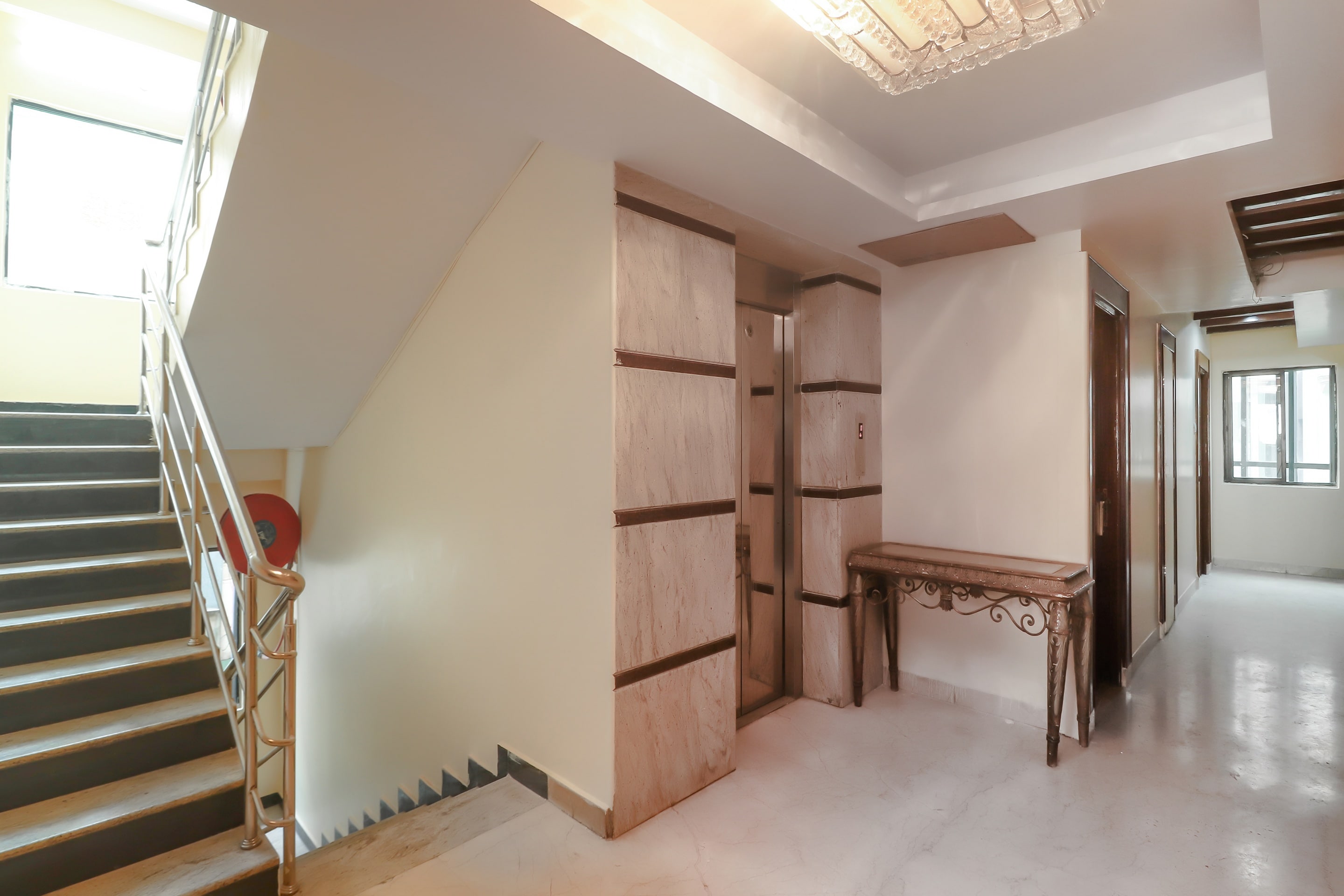 OYO Grandeur By orbit Hotels Near Chennai shopping mall