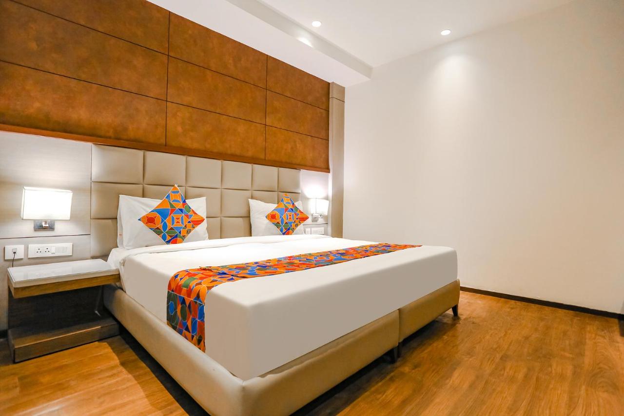 FabHotel F9 Chhatarpur