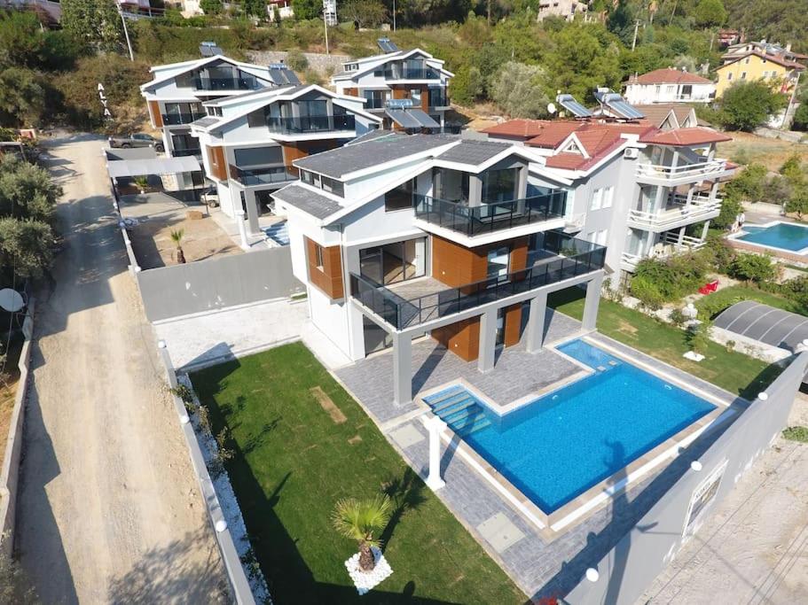 Göcek Marin C 4+1 Villa, Özel Havuzlu