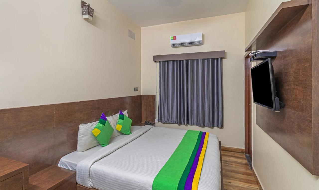 Itsy Hotels Pranav Park