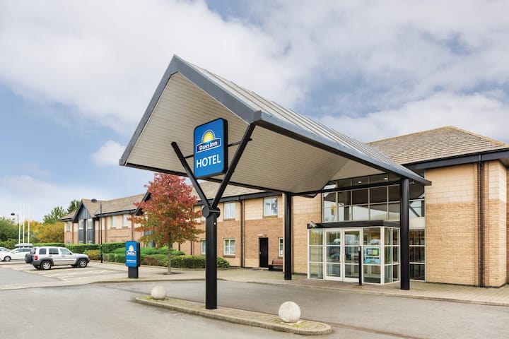 Days Inn by Wyndham Peterborough