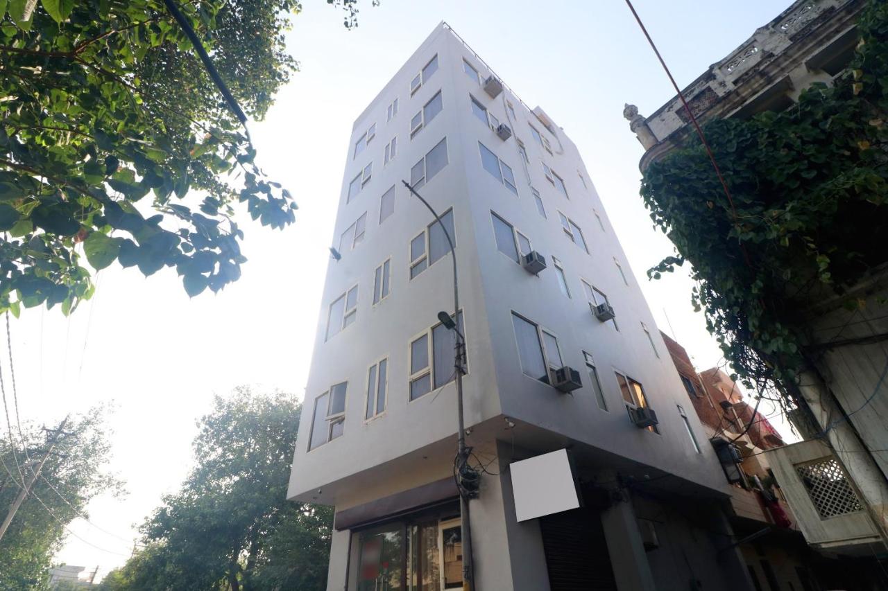 OYO Flagship 19318 Jn Residency