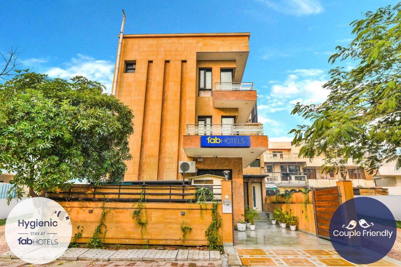 FabHotel Rallkmas Cyber City - Fully Vaccinated Staff