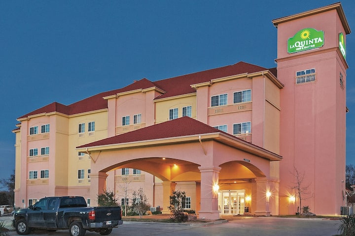 La Quinta Inn & Suites by Wyndham Decatur