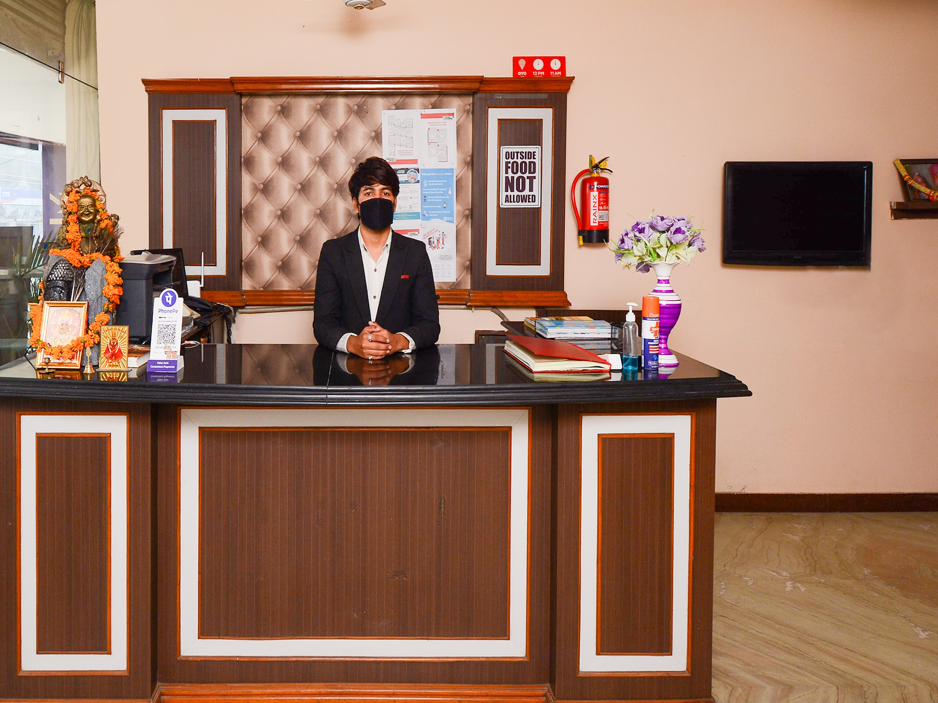 OYO Flagship 77035 Hotel Samar Palace