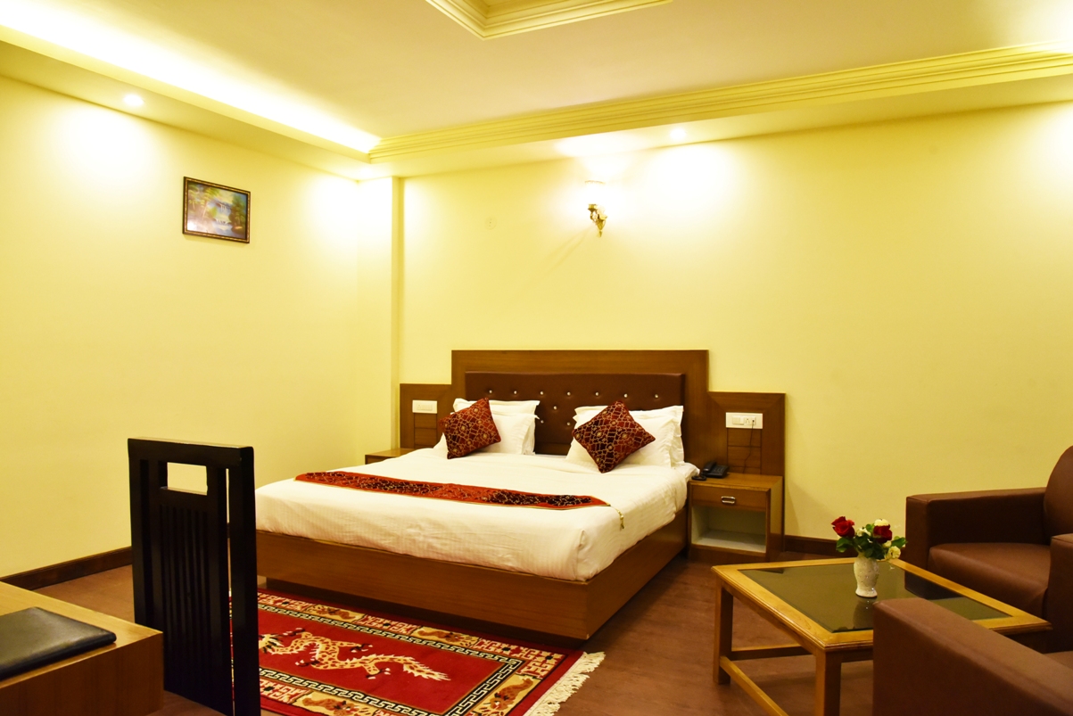 Whistling Pines Resort & Spa