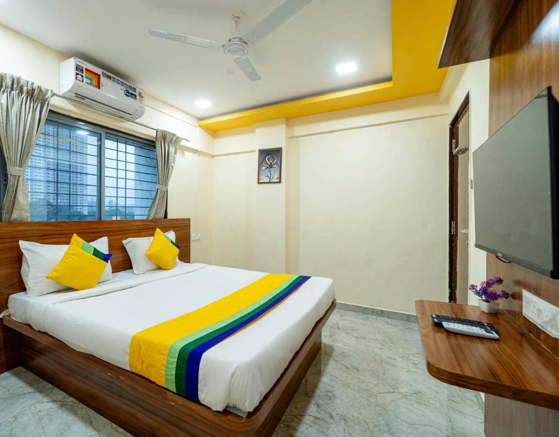 Itsy Hotels Anand Executive, Near Amanora