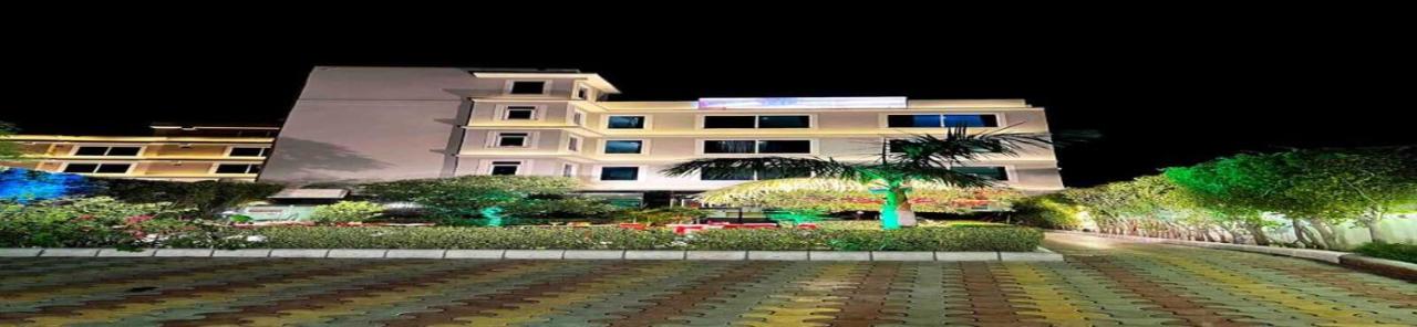 Hotel Shoba Estate Delhi Airport