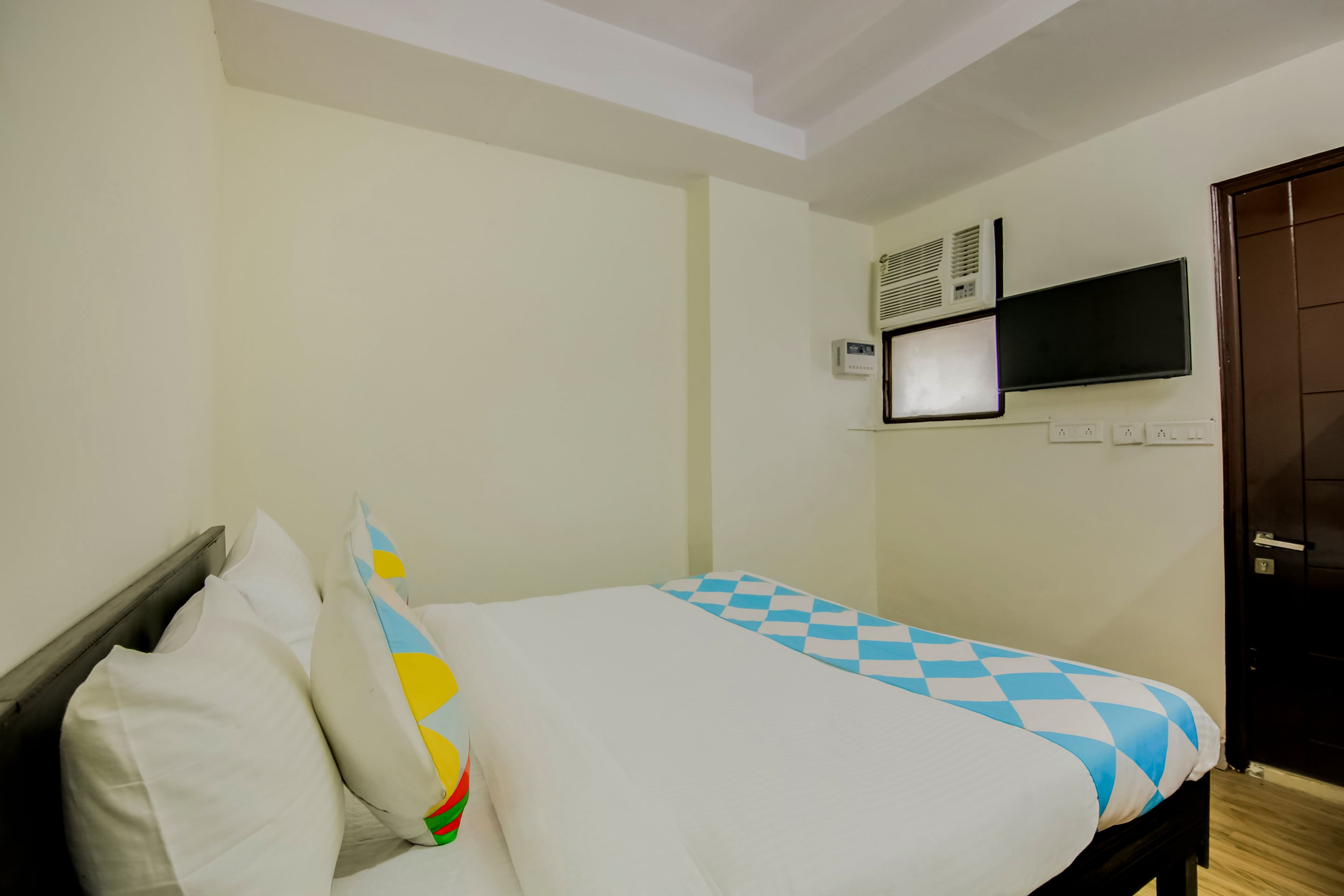 OYO 78800 Cozy Stay Lajpat Nagar Part 2