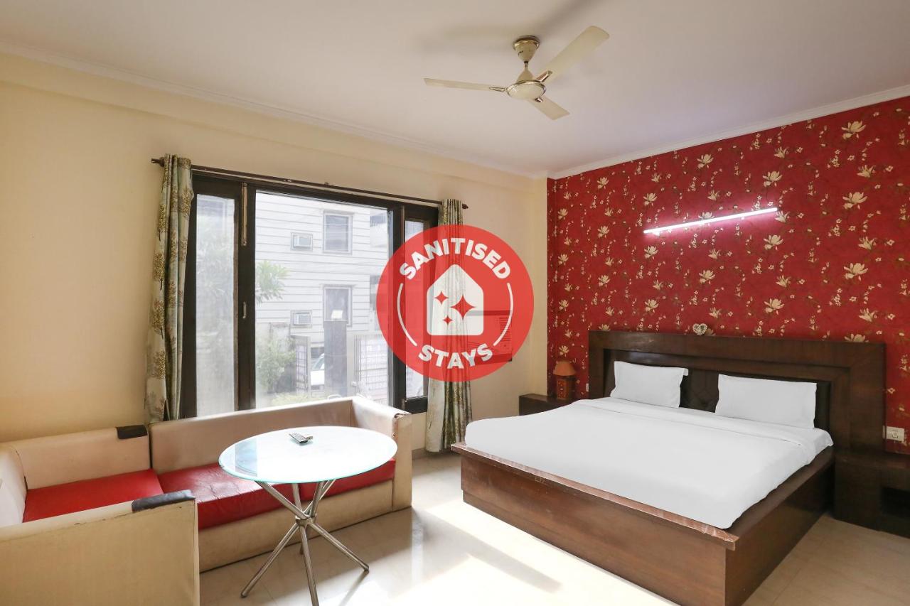 Collection O 805104 L B Residency