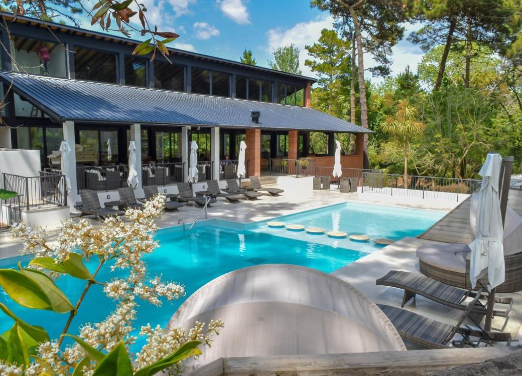 Apart Hotel Carilo Hills