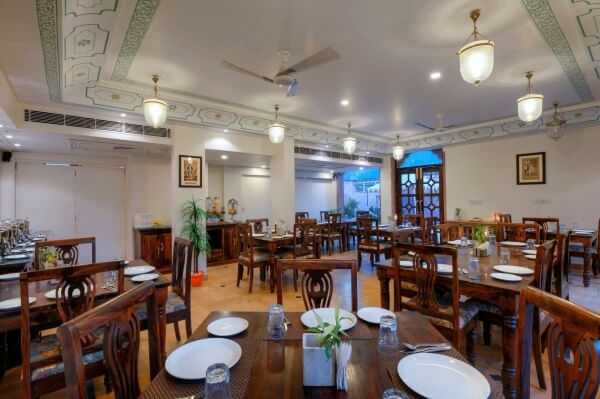 Treehouse Raj Bagh A Boutique Heritage Hotel