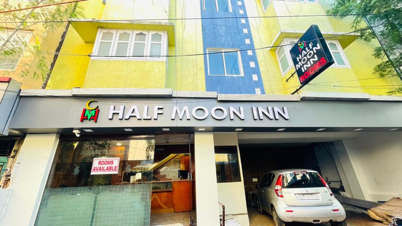 Half Moon Inn