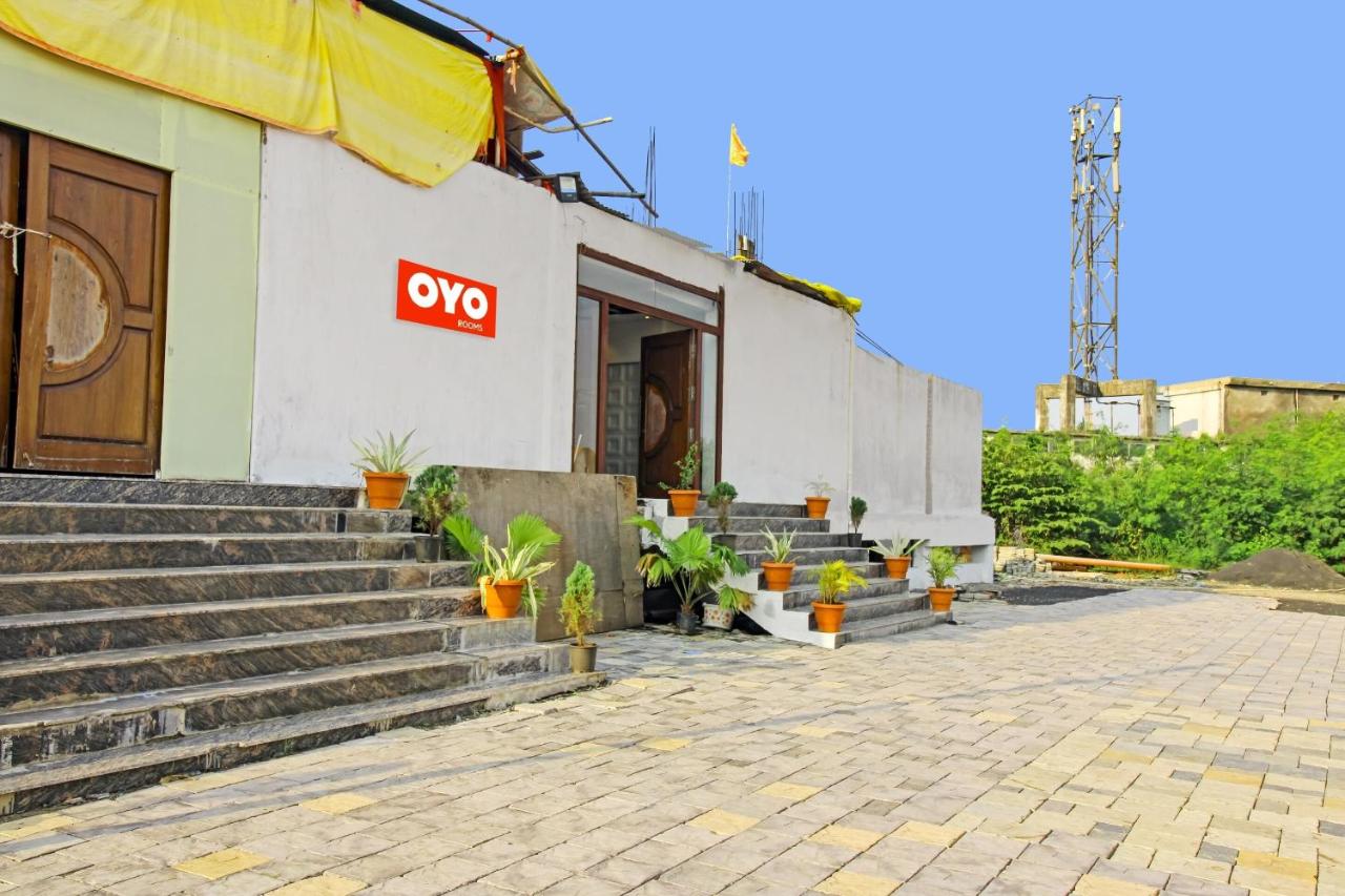 OYO Flagship 700874 Hotel Grand Maharaja