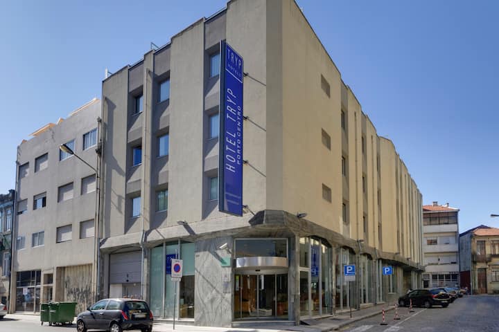 TRYP by Wyndham Porto Centro Hotel