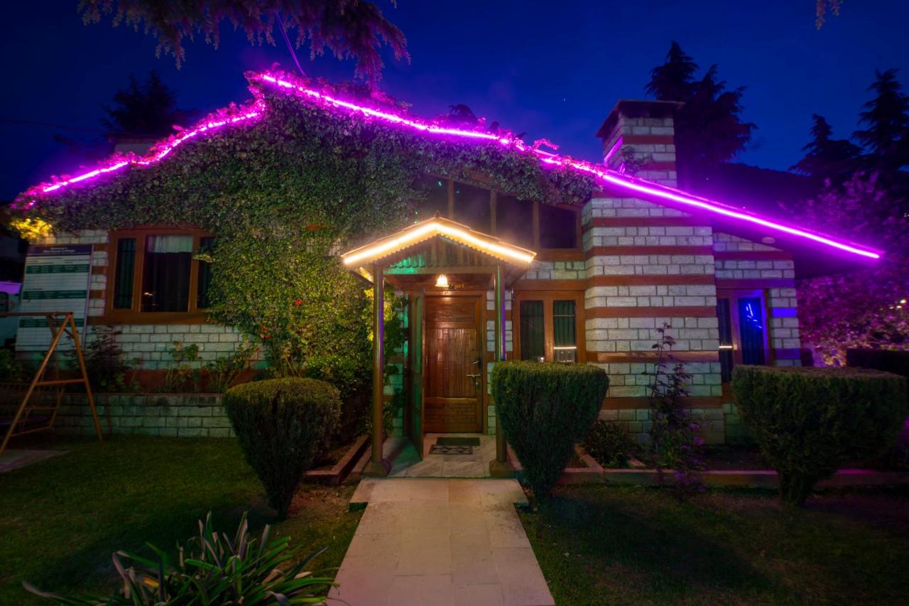 Hemkund Cottage by 7 Hills