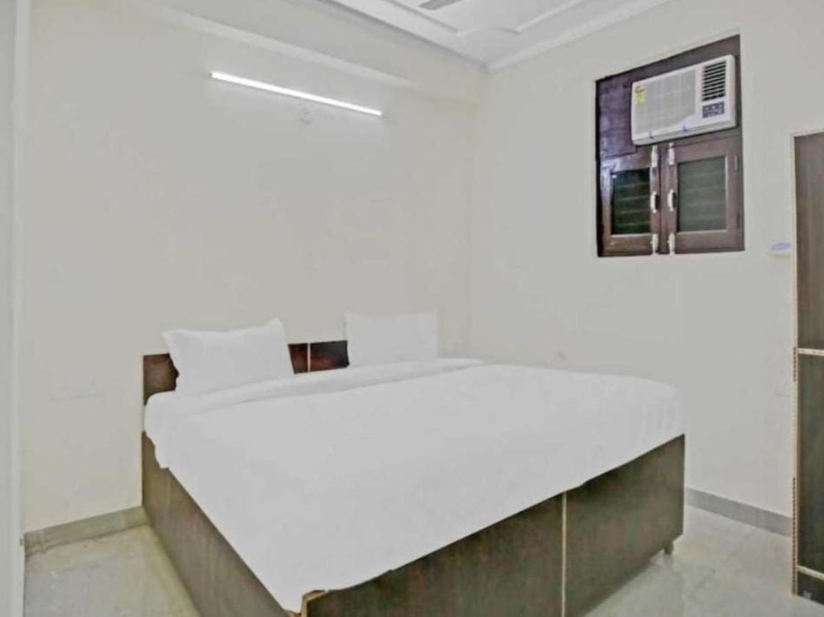 OYO Flagship 702098 Alpha One