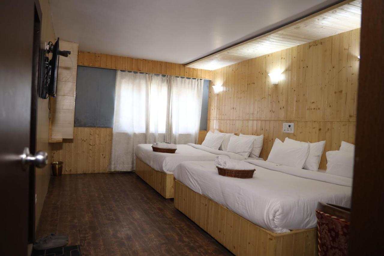 Hotel Fifth Season Pahalgam