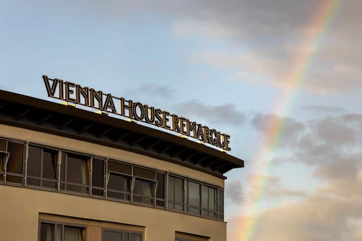 Vienna House by Wyndham Remarque Osnabrück