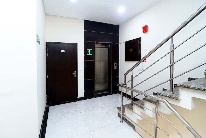 Hotel JJ Crown - Zirakpur