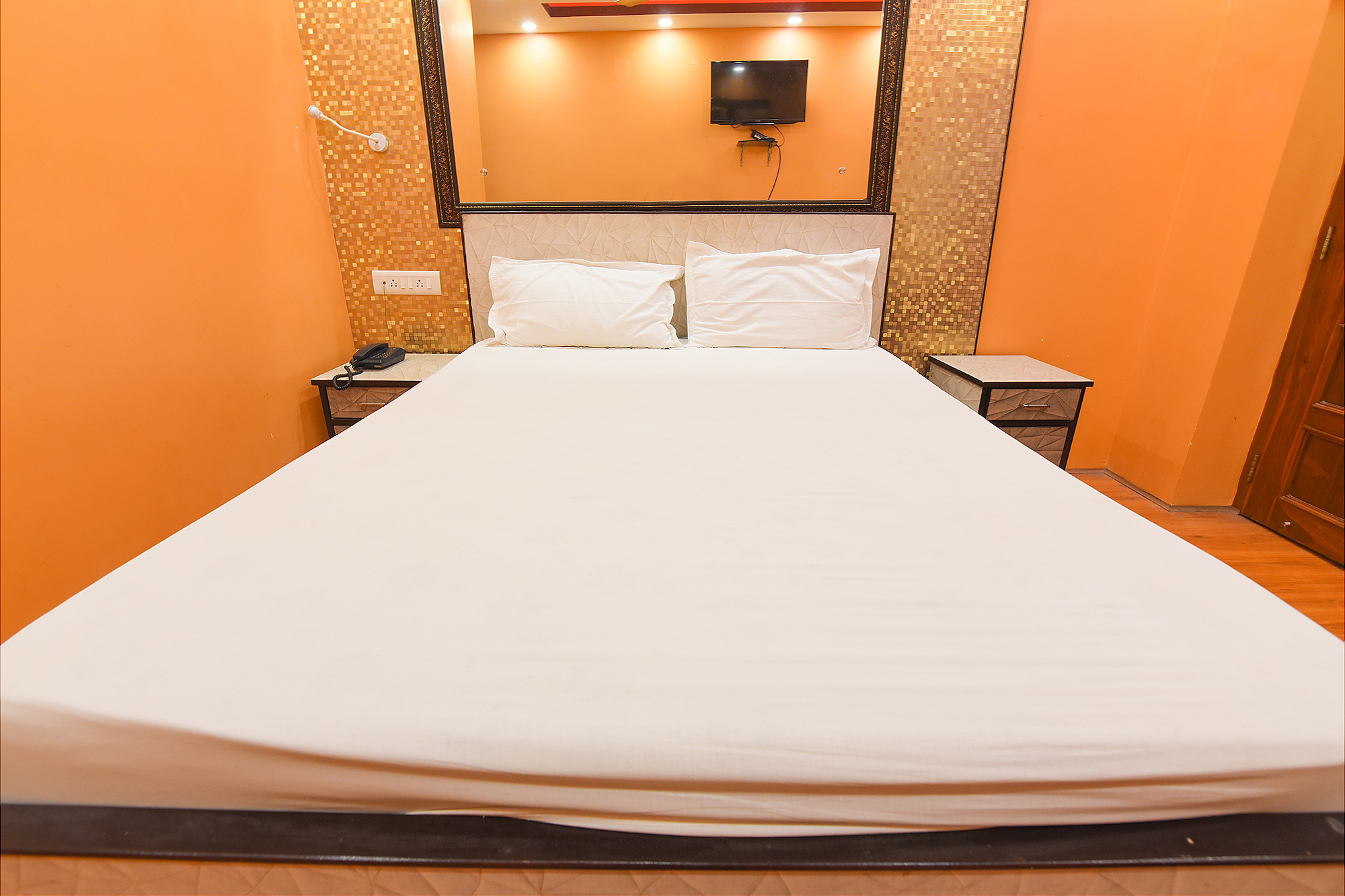 FabExpress Wild Orchid - Fully Vaccinated Staff