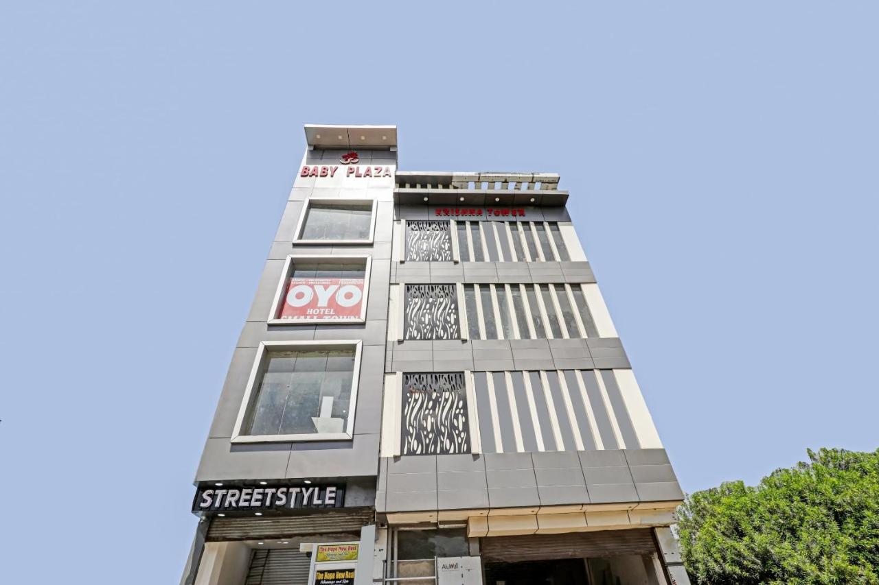 OYO 88123 Hotel Small Town