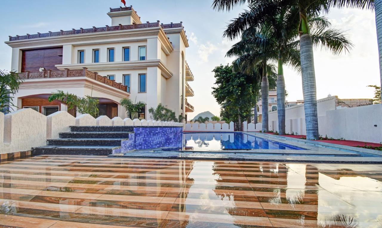 Treebo Premium Royal Amar With Mountain View, 2 Km From Pushkar Lake