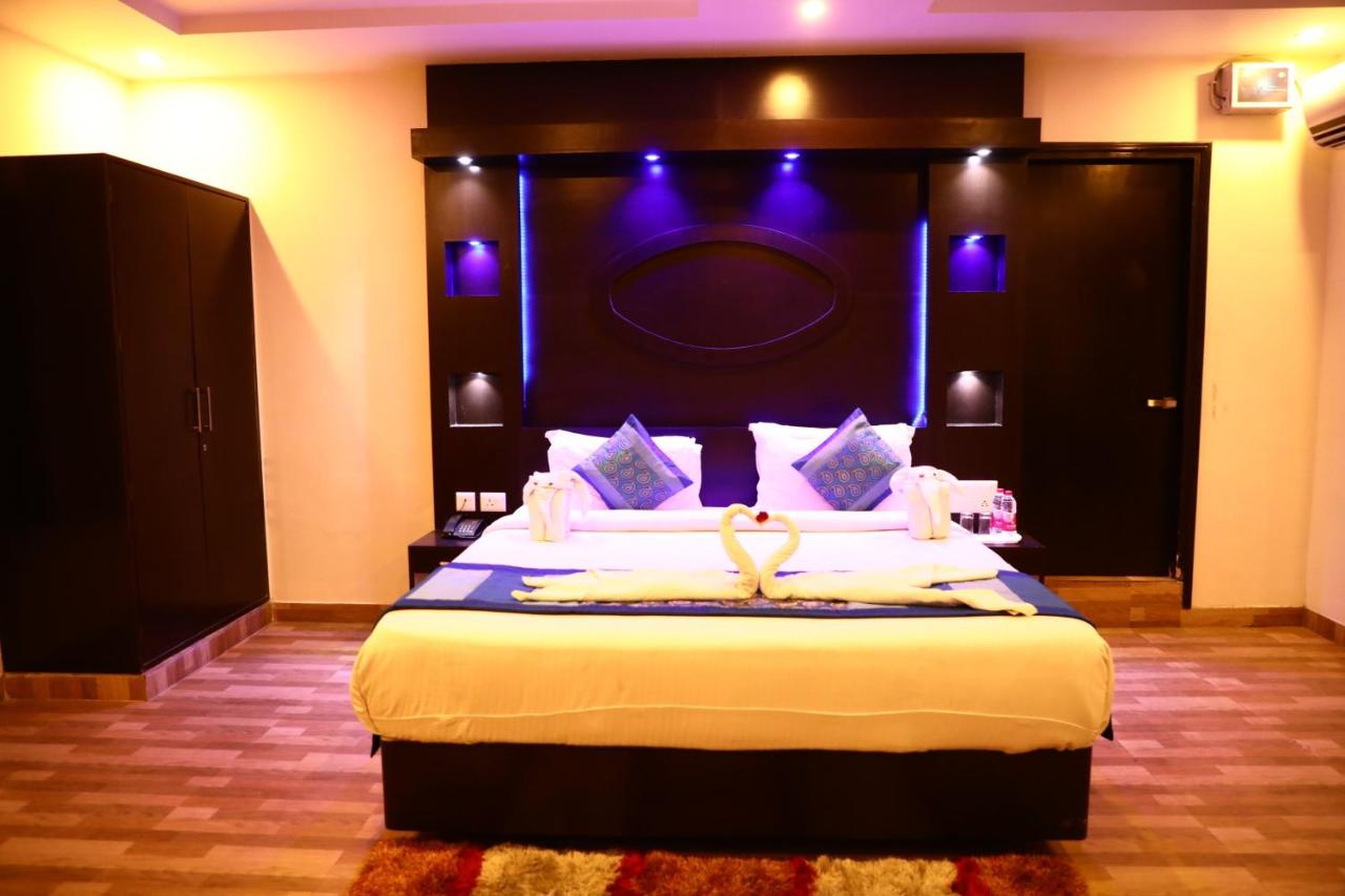 Hotel Om Palace,Ajmer Road,Jaipur