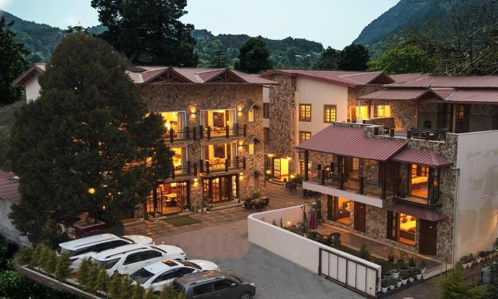 La Niwasa By Shivraj