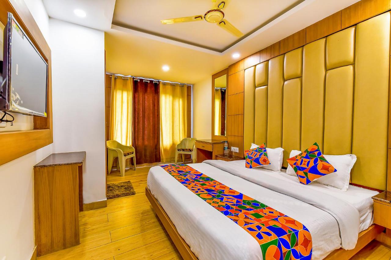 FabExpress Clock View