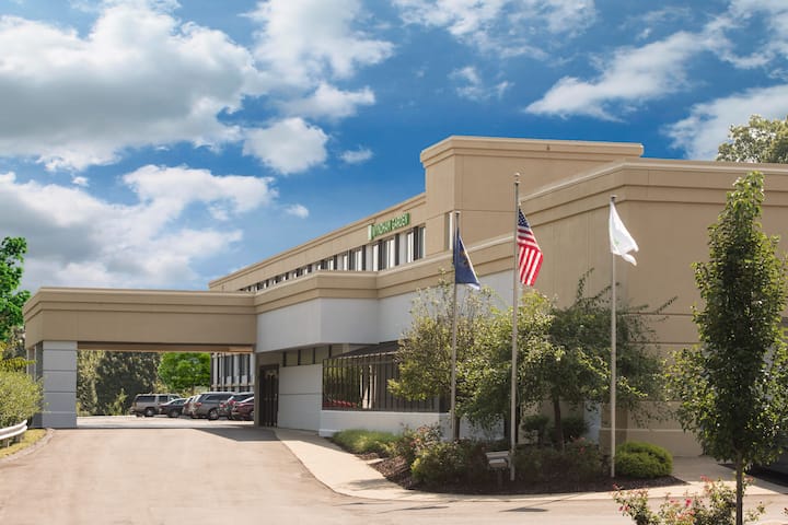 Wyndham Garden Pittsburgh Airport