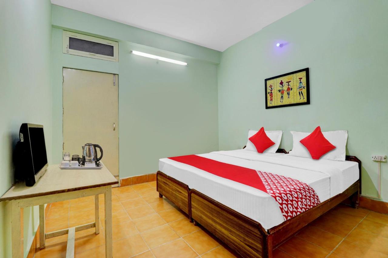 OYO Flagship 806363 Ganga View (harry Stay)