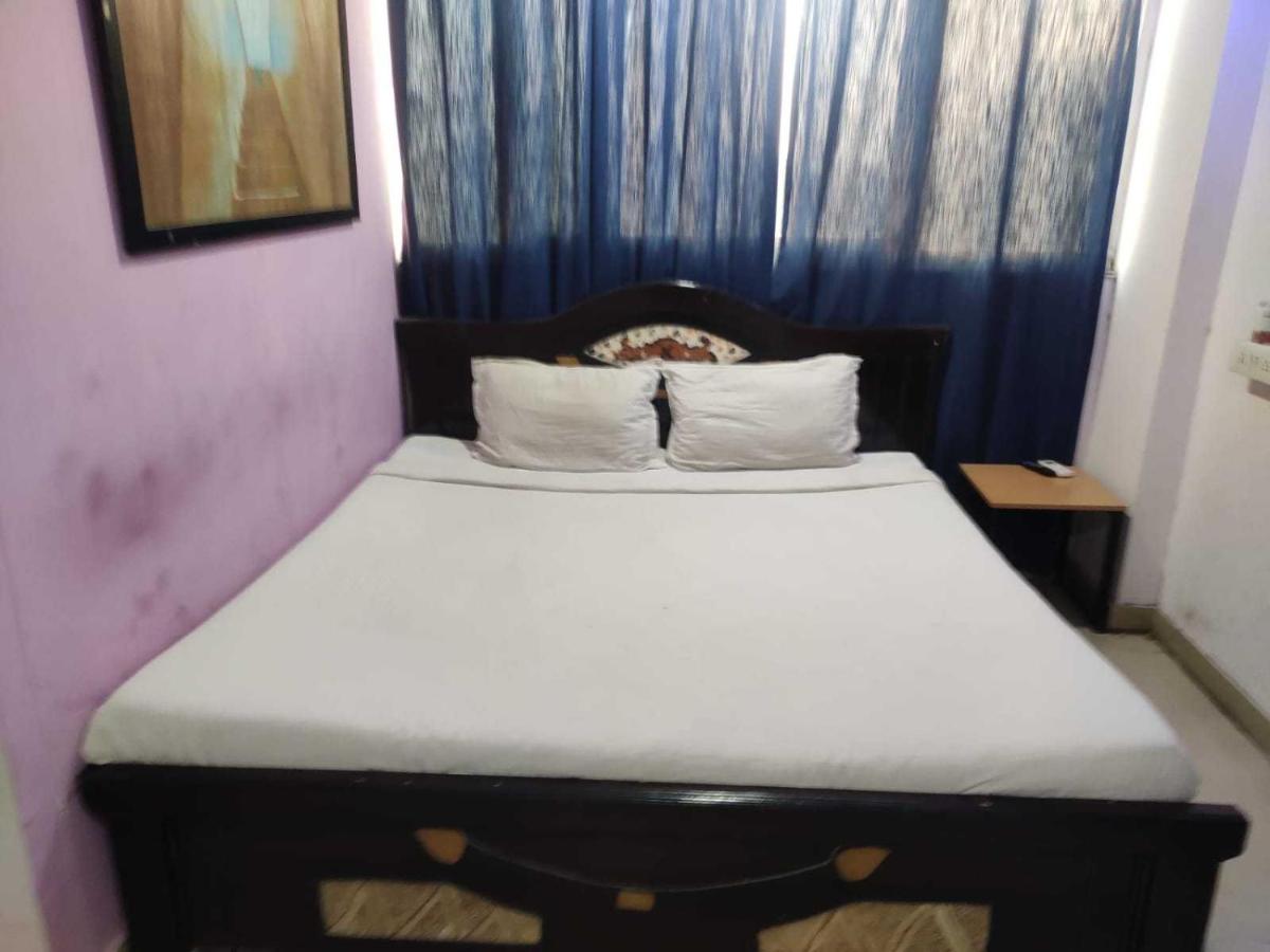 OYO Flagship 808375 Hotel New Lakeview Palace 1