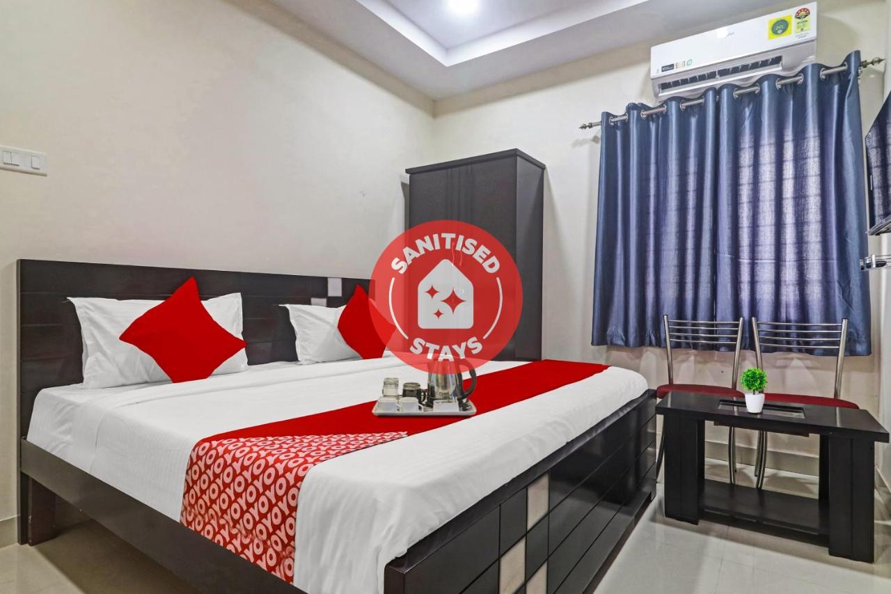 OYO Msr Guest Inn Near 100ft Road